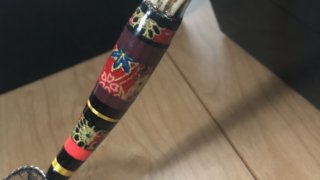 鹿の角が付いたメダカのタモ網
