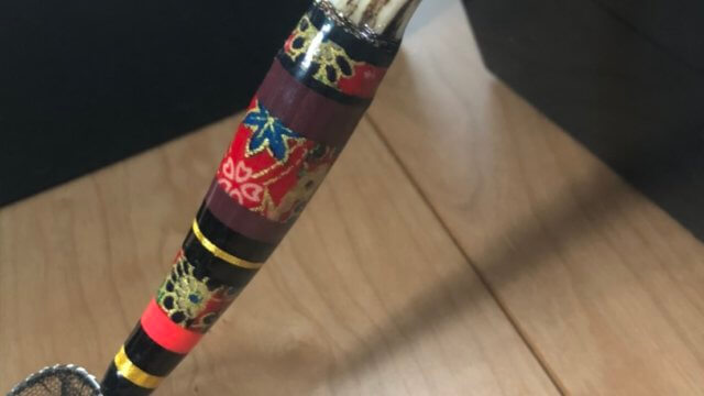 鹿の角が付いたメダカのタモ網